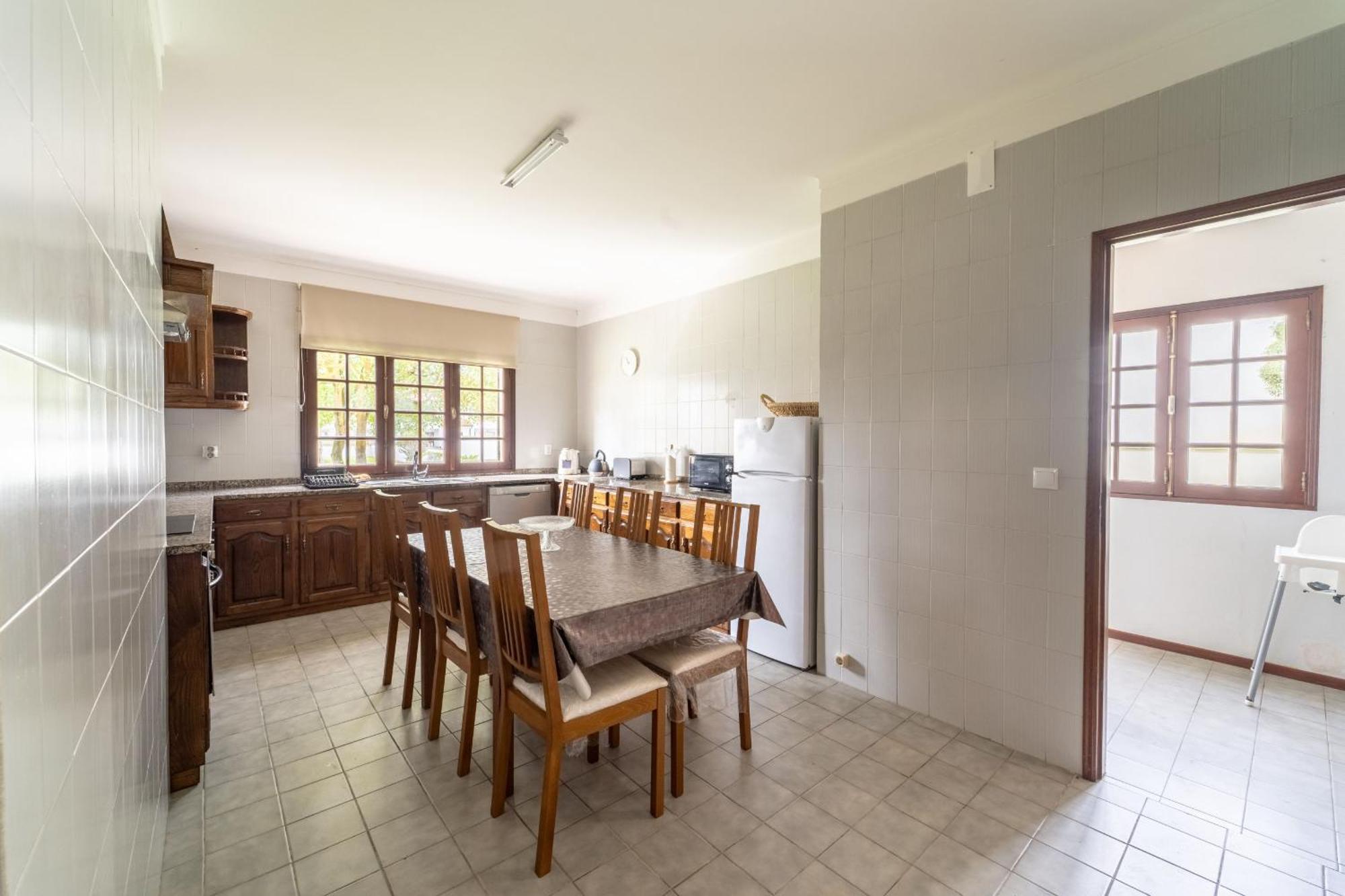 Amorosa Villa, 500M From The Beach By House And People Exterior photo