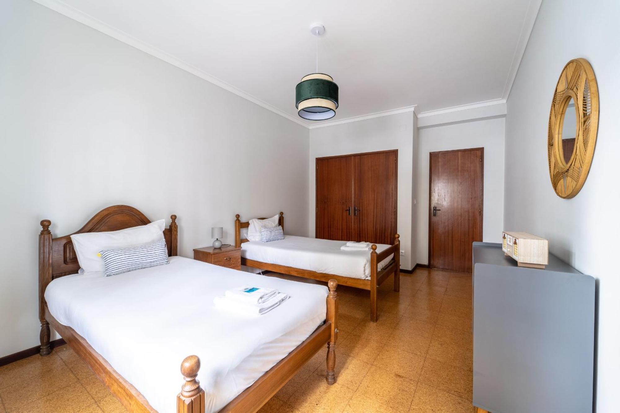 Amorosa Villa, 500M From The Beach By House And People Exterior photo